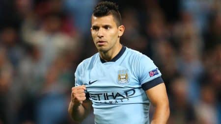Premier League : Ibrahimovic et Agüero se lancent dans un combat de titan