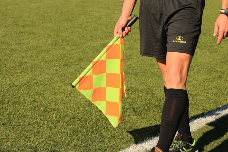 Comment la VAR change-t-elle le monde du foot ?