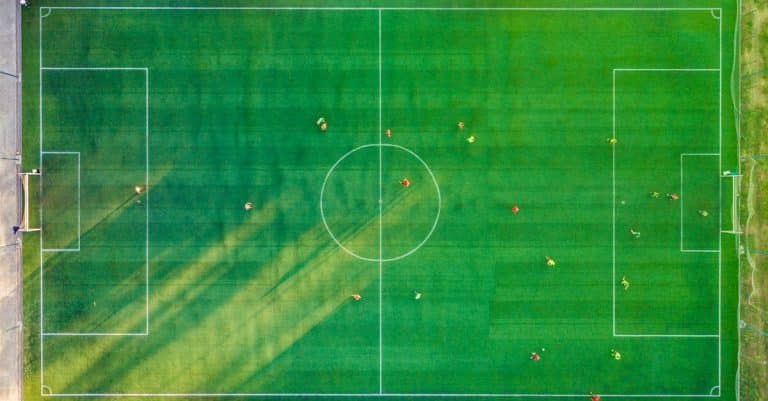OM : Pablo Longoria et Franck McCourt préparent une grande révolution. Découvrez comment cela va changer le visage du football français !