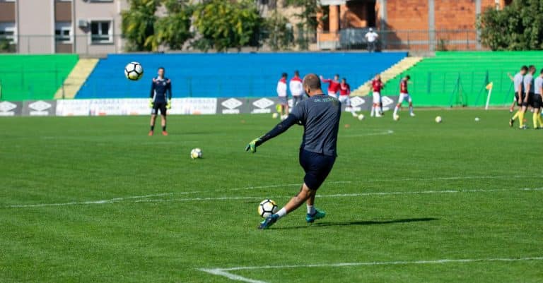Qui sont les vedettes du football ?