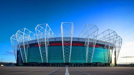 « La folie des grandeurs anglaise » : ce stade titanesque de Manchester United défie l’imagination