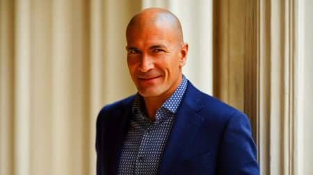 « Le goût du beau » : Zinédine Zidane, cette icône discrète qui révolutionne le style sans effort