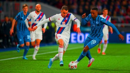 « L'OL renverse tout sur son passage » : victoire historique à Auxerre, le podium tremble face à l'ascension irrésistible des Lyonnais