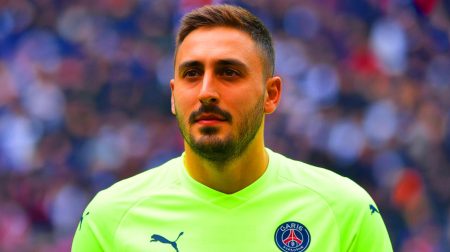 Illustration de Gianluigi Donnarumma arborant sa cicatrice symbolique et exprimant sa détermination pour le PSG. Image réalisée par IA.