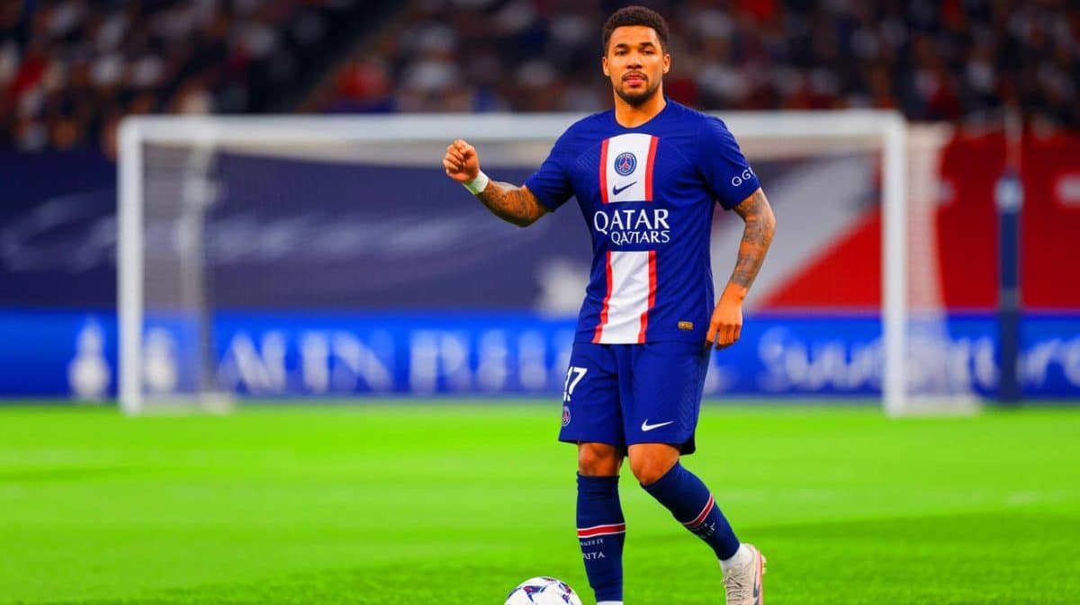 « Le PSG, c’est l’arme du Qatar » : comment Doha utilise le football pour conquérir l’Amérique et asseoir son influence Illustration de l'influence grandissante du Qatar à travers le Paris Saint-Germain. Image réalisée par IA.