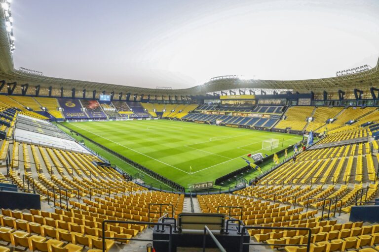 Ronaldo marque avec Al-Nassr, sa suspension en sélection attendue
